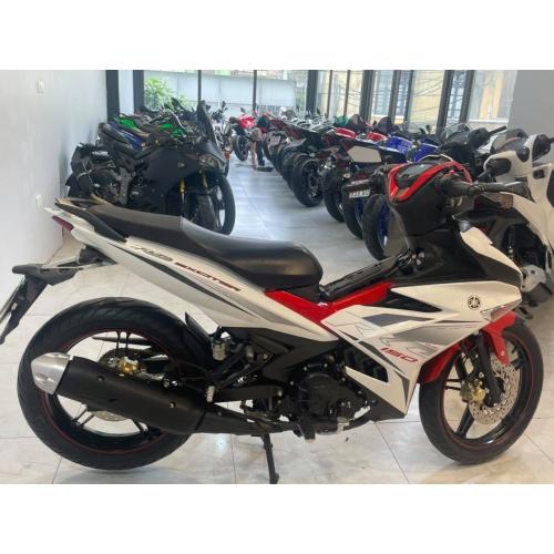 Yamaha Exciter 150 đèn LED đời 2019 giá 3X triệu mầu đỏ trắng Yamaha Exciter 150 đèn LED đời 2019 giá 3X triệu mầu đỏ trắng